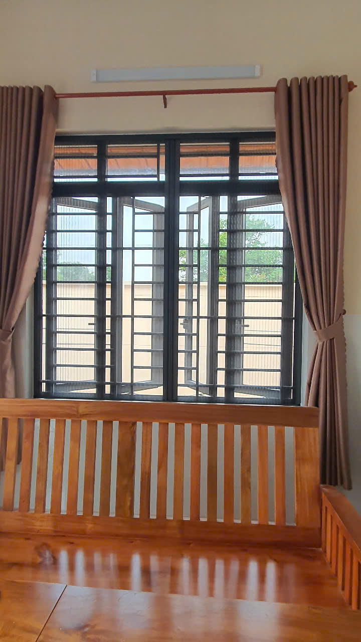 MÀN CỬA THANH TÙNG